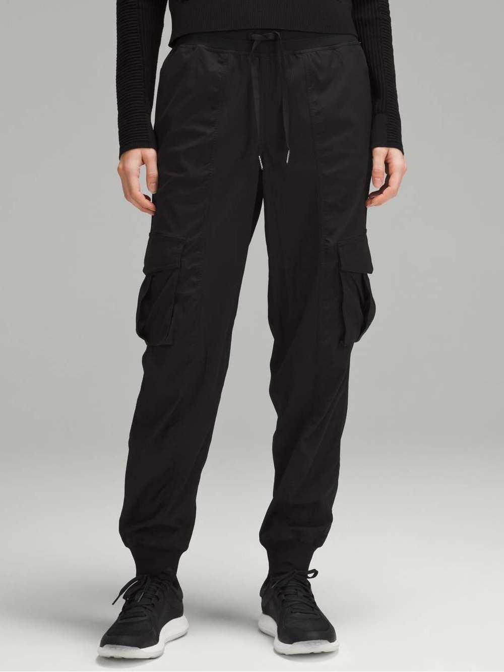 Lululemon Dance Studio Relaxed-Fit Mid-Rise Cargo Jogger Black Size Medium